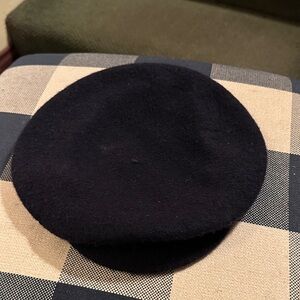Women's Midnight Blue Wool Beret — Normandy UltraBasque